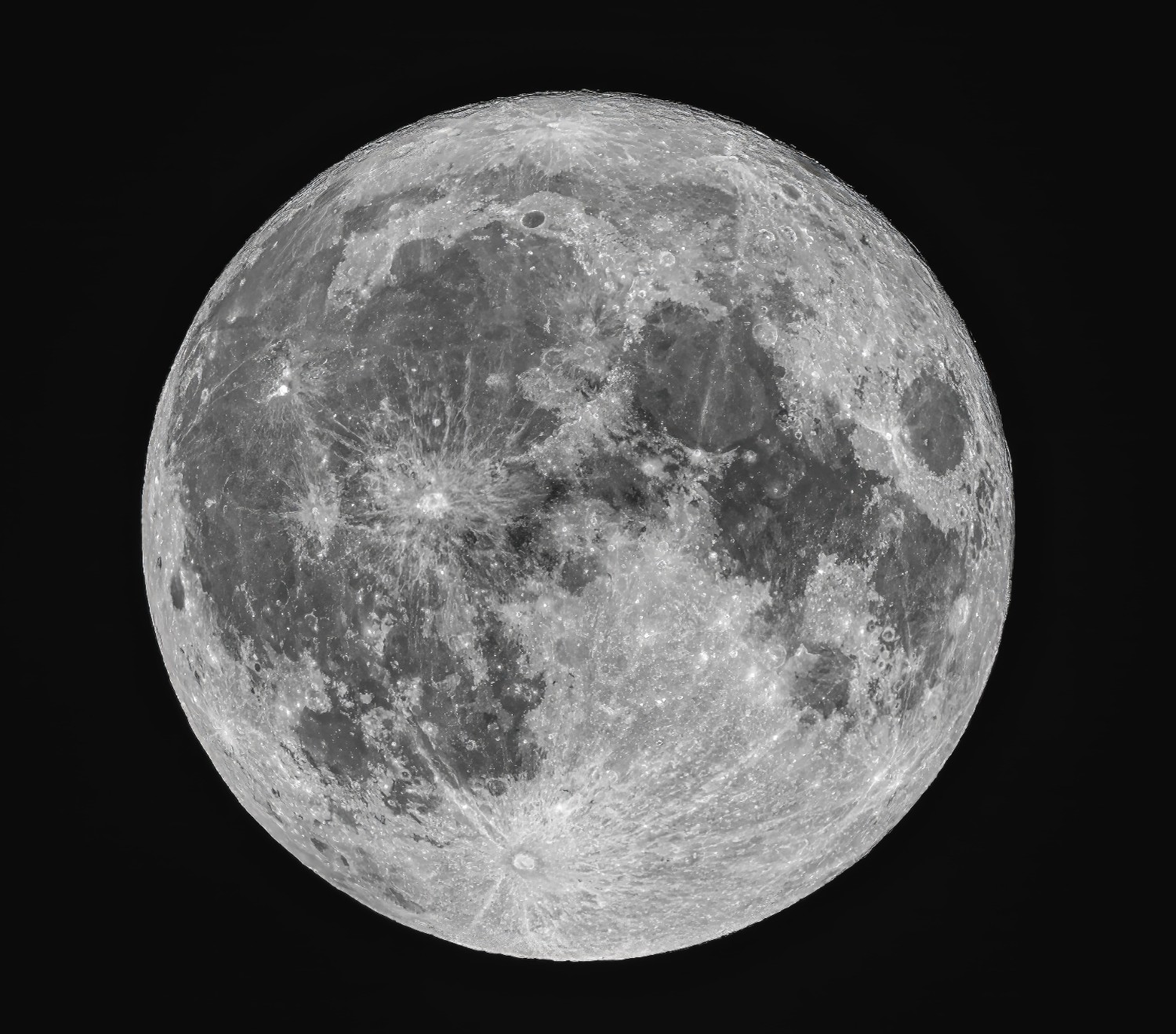 [Moon at night][Lune la nuit]